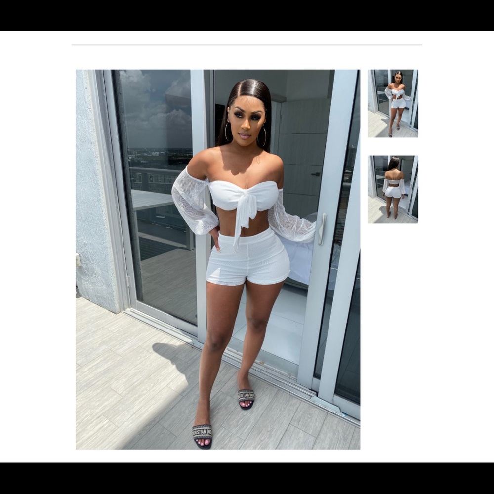 Two piece set white perfect for vacation